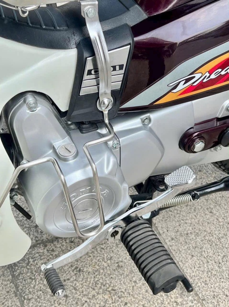 Bộ đôi Honda Dream Thái biển ngũ quý 8, ngũ quý 7 giá hơn 700 triệu tại Hà Nội - 4