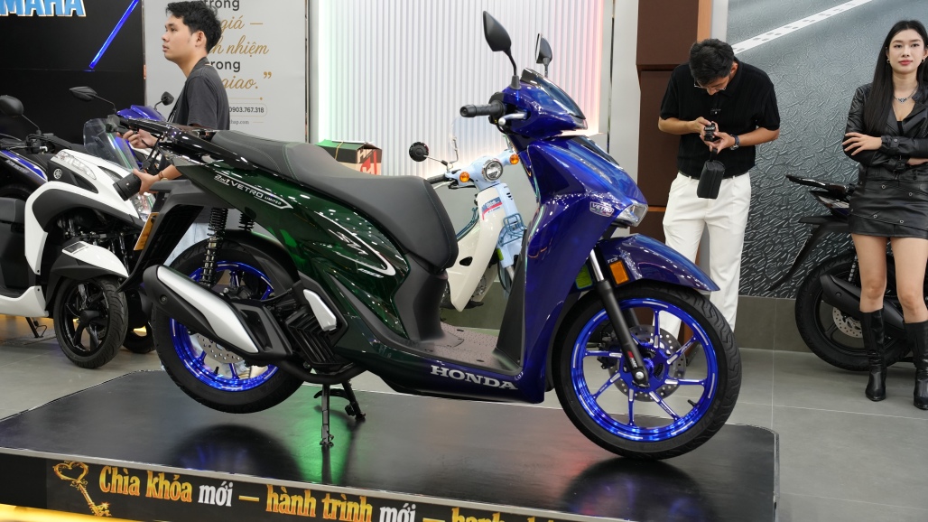 SH Vetro 2in1 độc bản có mặt tại showroom Moto Đồng Tháp