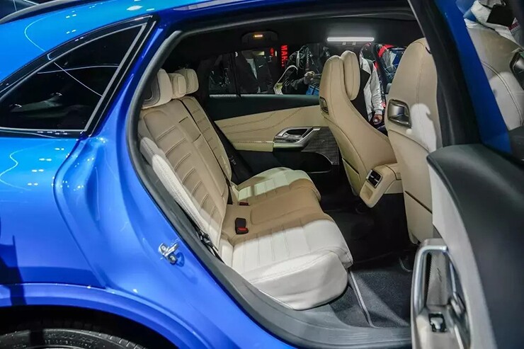 Mercedes-Benz GLC thế hệ mới nhận cọc tại Việt Nam, chạy hơn 700 km/lần sạc - 5