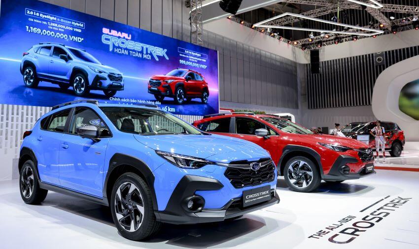 Subaru Crosstrek 2.0 i-S EyeSight e-Boxer Hybrid VIN 2024 với mức ưu đãi lên tới 258 triệu đồng.