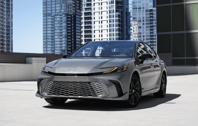 Toyota Camry 2027 (1)
