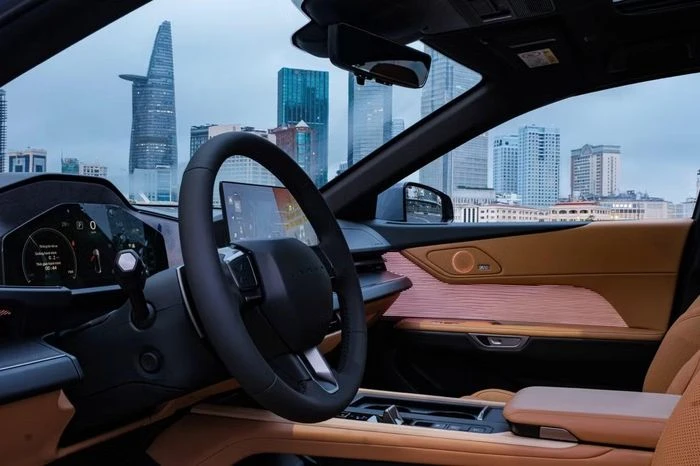 Xe điện Lexus đầu tiên tại Việt Nam chốt giá dưới 3 tỷ đồng - Hình 4