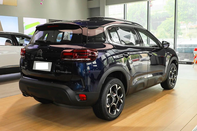 SUV hạng C công suất 211 mã lực, giá hơn 540 triệu đồng - Hình 3