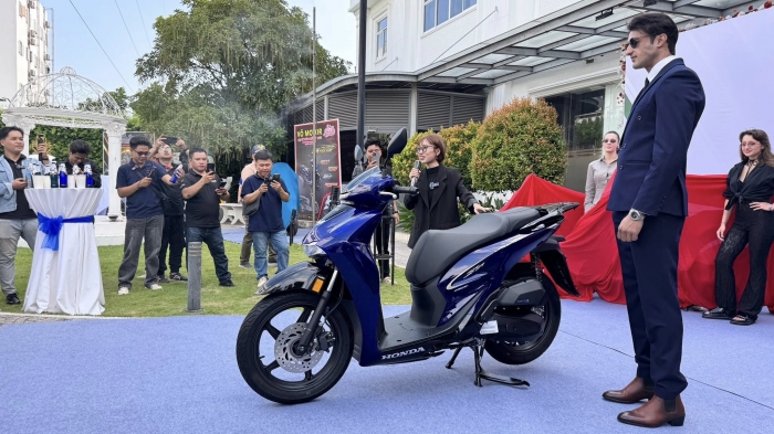 Honda-SH150i-Vetro-Blue