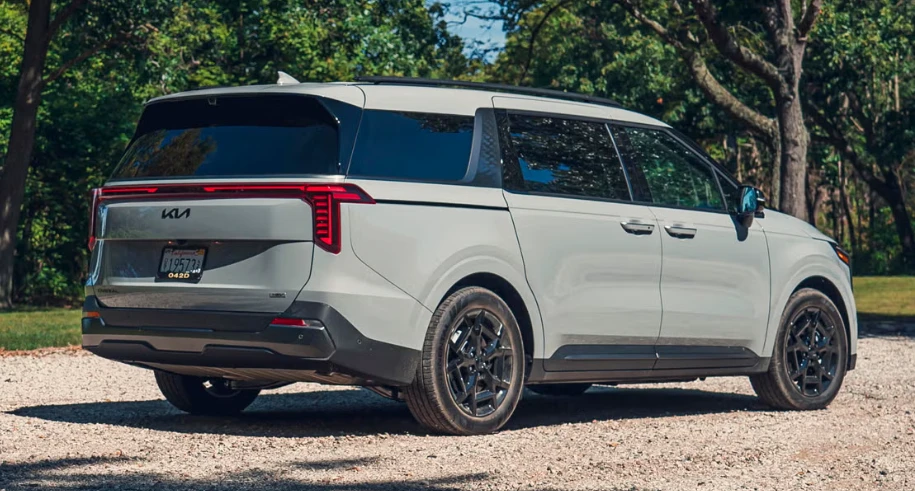 Xe hybrid hay xe xăng: 5 mẫu xe cho thấy không phải cứ hybrid là tốt hơn - Hình 4
