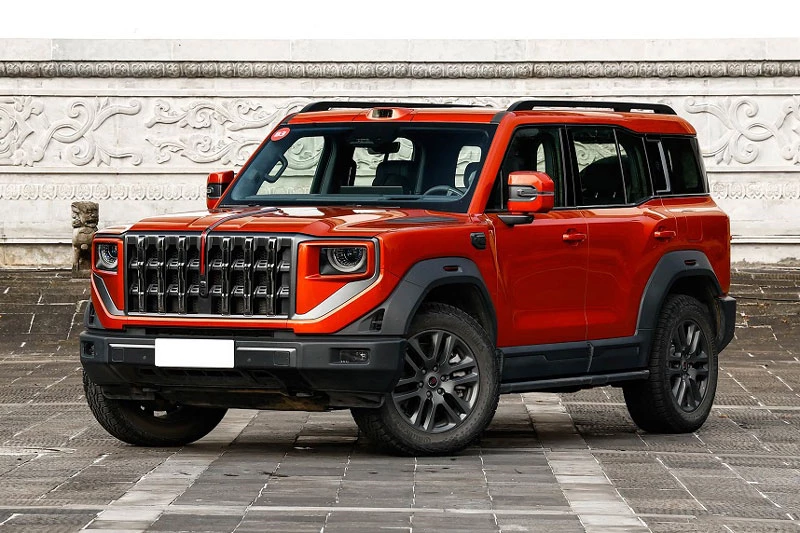 SUV địa hình dài hơn 5,1 mét, mạnh 831 mã lực, giá gần 1,4 tỷ đồng - Hình 2