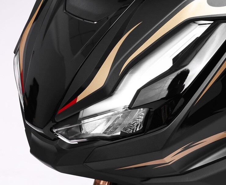 Honda tung bộ đôi maxi-scooter 330cc phiên bản đặc biệt, giá từ 159 triệu đồng - 3