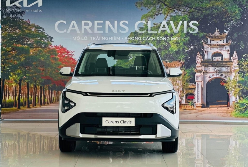 Cận cảnh Kia Carens Clavis vừa về đại lý Việt: Dự ra mắt cuối tháng 9, cạnh tranh Xpander, Veloz Cross
