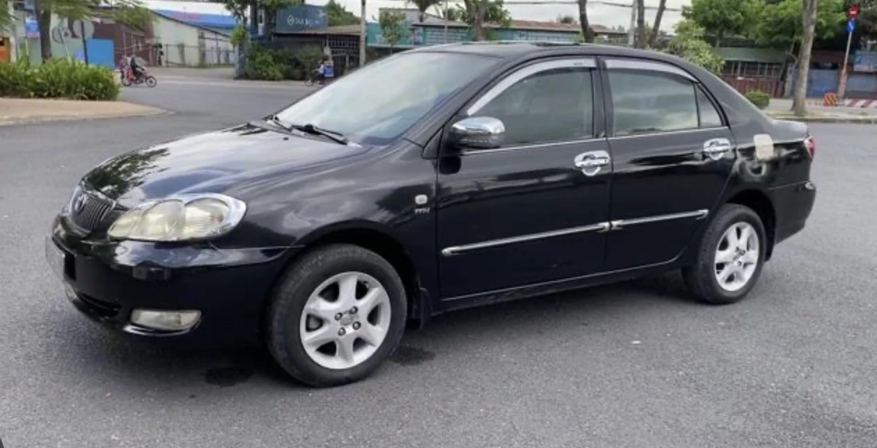 Săn xe công thanh lý giá rẻ, Toyota Corolla Altis cũ chỉ từ 87 triệu đồng - Hình 1