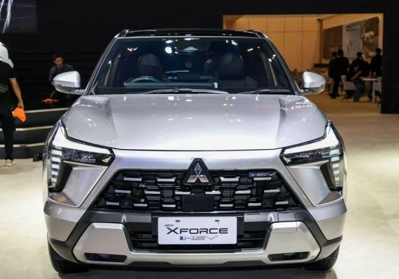 Xforce HEV được trang bị gói hỗ trợ lái với nhiều tính năng tiên tiến.