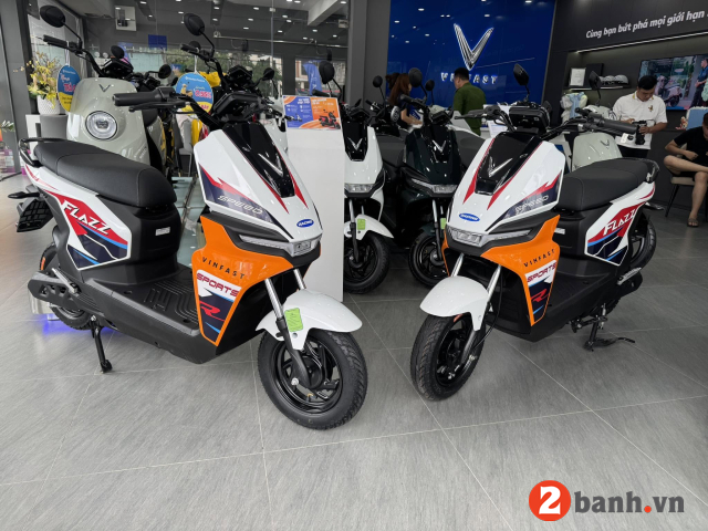 Xe điện vinfast flazz max đi có cần bằng lái không - 2
