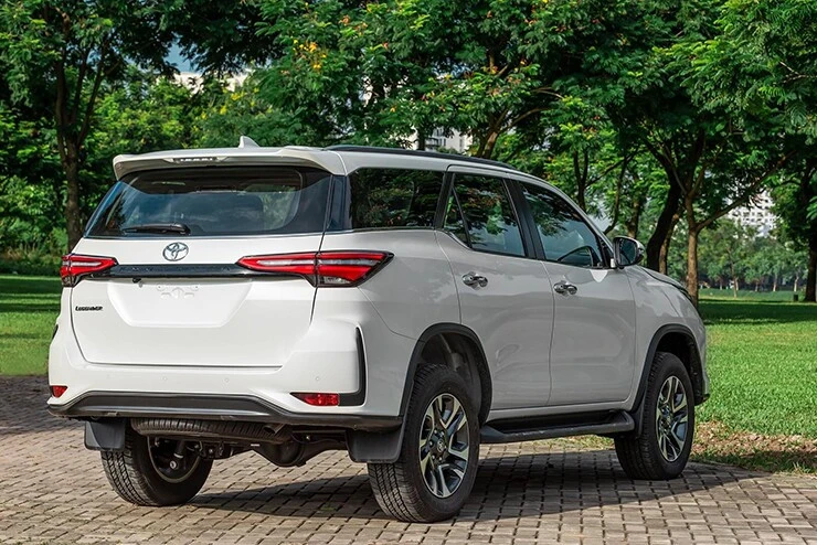 Chi tiết giá xe Toyota Fortuner 2026 lăn bánh và thông số kỹ thuật các phiên bản Legender - Hình 4