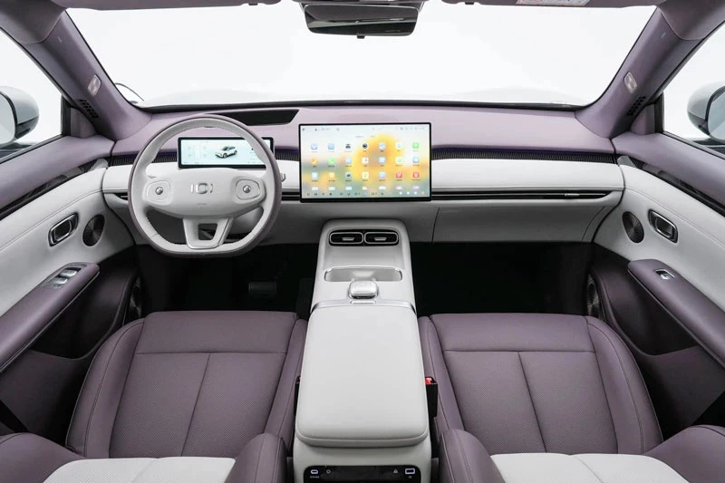 SUV hạng D giá 542 triệu đồng cùng cỡ Toyota Fortuner, sở hữu 5 phiên bản, mạnh 367 mã lực, trang bị tiên tiến - Hình 3