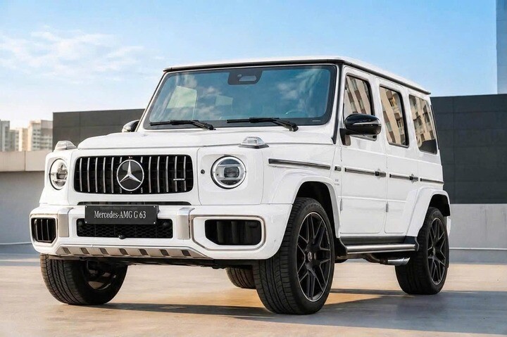 Mẫu SUV siêu sang giá gần 12 tỷ đồng của Hoàng Đức - 2