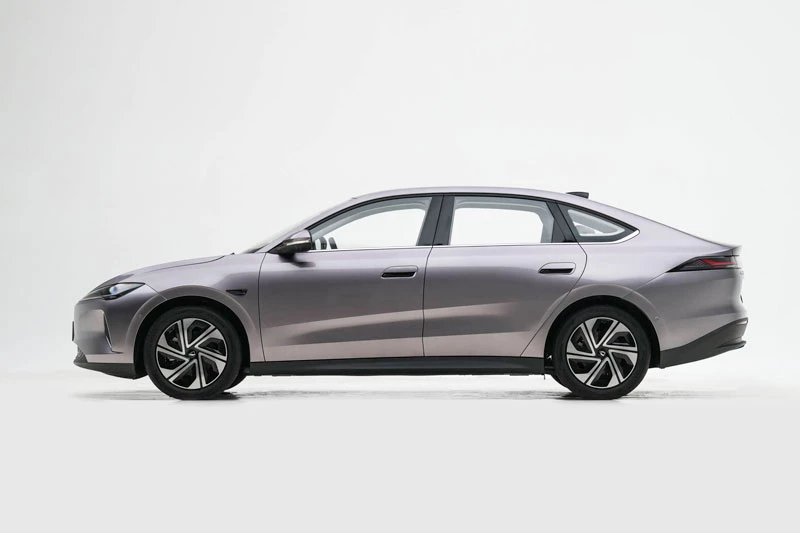 Xe điện hạng D công suất 195 mã lực, phạm vi hoạt động 555km, giá hơn 300 triệu đồng - Hình 4