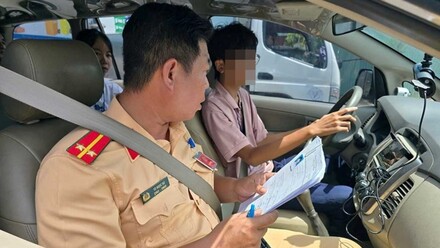 Siết thi sát hạch lái xe, tỷ lệ đỗ đường trường giảm mạnh