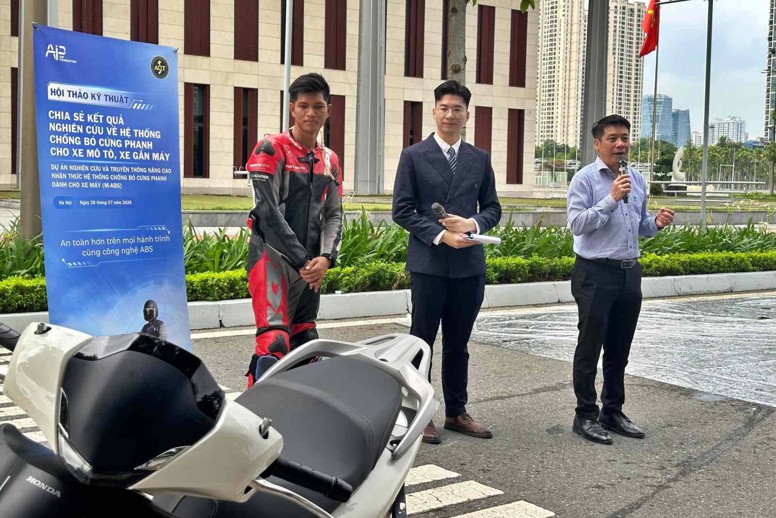 Car360 cover