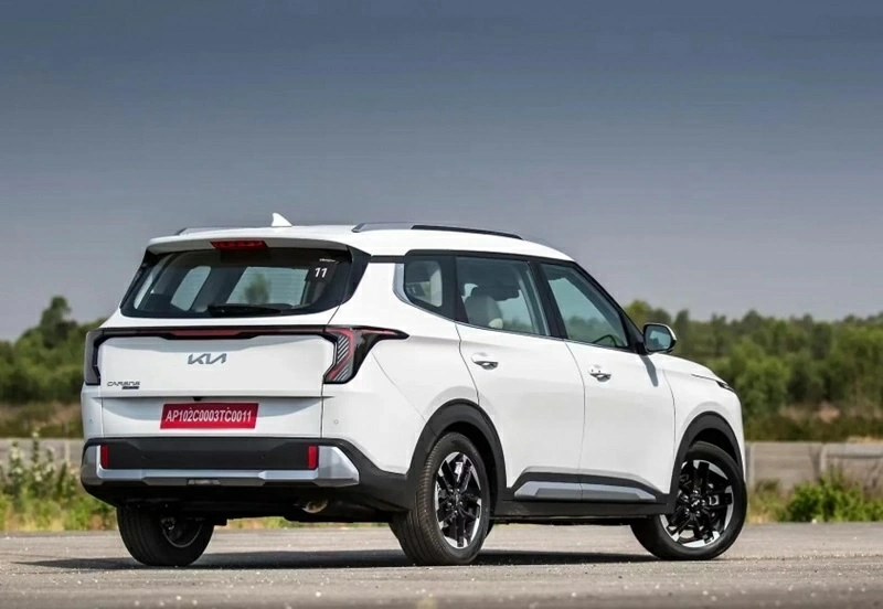 Cận cảnh Kia Carens 2026 sắp trình làng tại Việt Nam - Hình 4