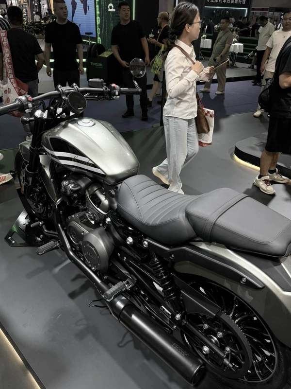 Vua côn tay mới ra mắt: Động cơ khỏe hơn Yamaha Exciter, ABS 2 kênh và TCS ăn đứt Honda Winner R, giá 59,5 triệu đồng