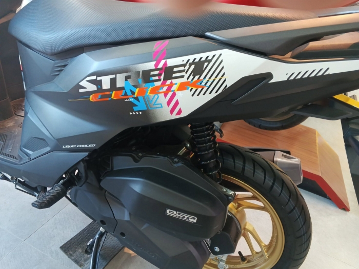 Honda-Vario-125-Street-10