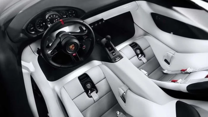 Siêu xe đầu bảng mới của Porsche lộ diện - Hình 4