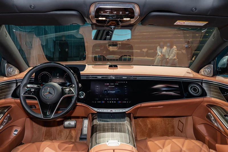 Mercedes-Maybach S-Class 2027 ra mắt, giá khởi điểm hơn 5,4 tỷ đồng - Hình 8