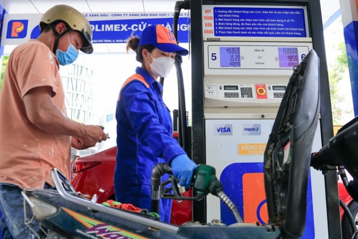 Giá xăng dầu hôm nay 10/9: E5 RON 92 ‘rẻ bèo’, E10 RON 95 ‘rộng cửa’ xuống 17.000 đồng/lít? Giá đầy bình các mẫu xe số ảnh 1