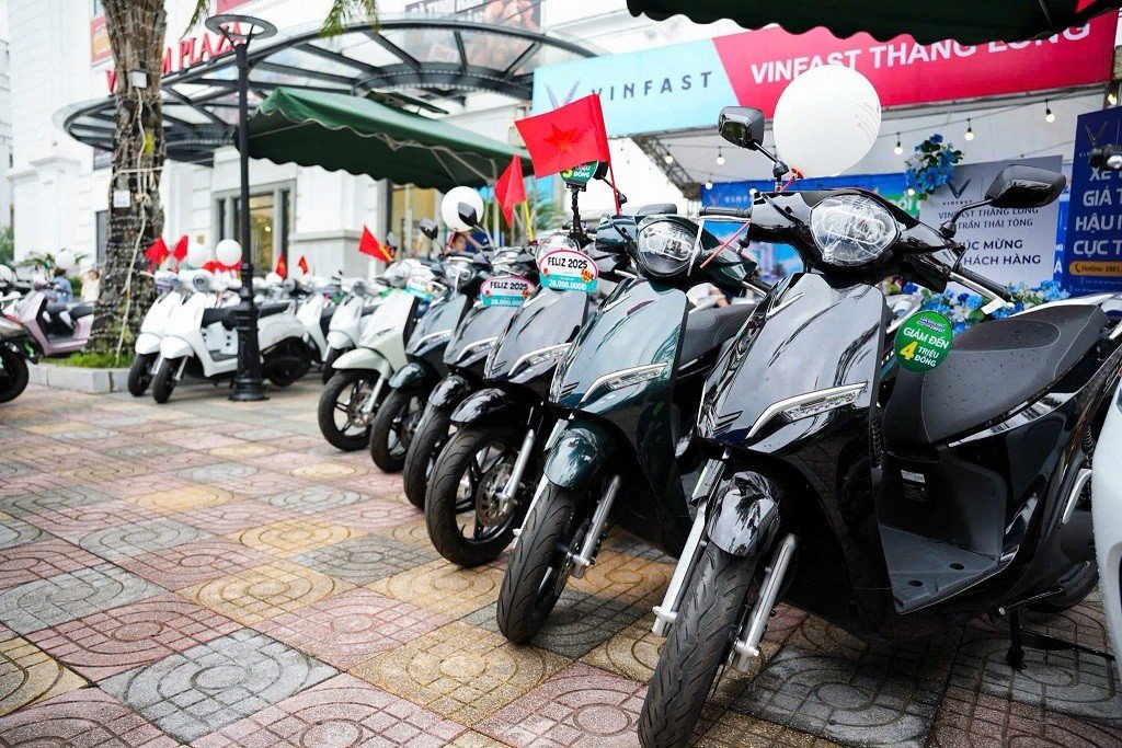VinFast có 3 mẫu xe máy điện đang giảm giá trong tháng 10.