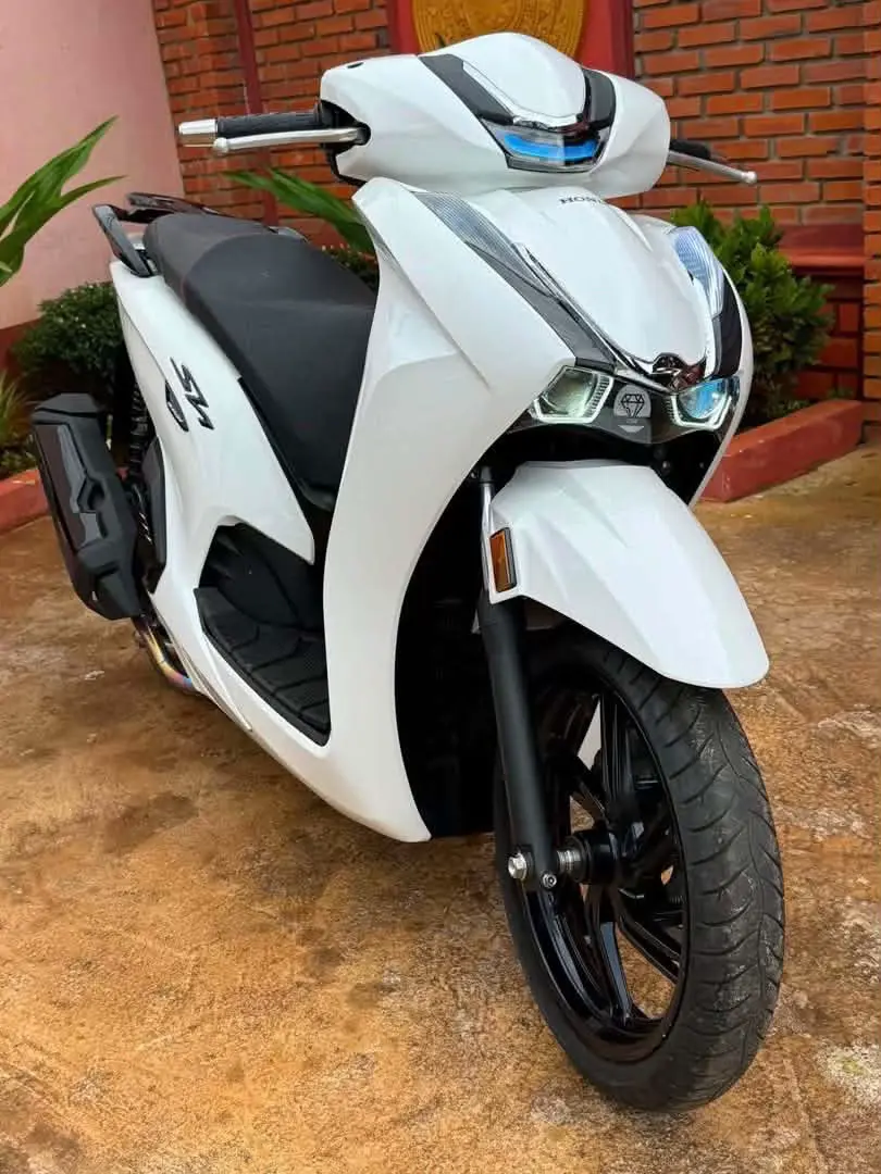 Car360 cover