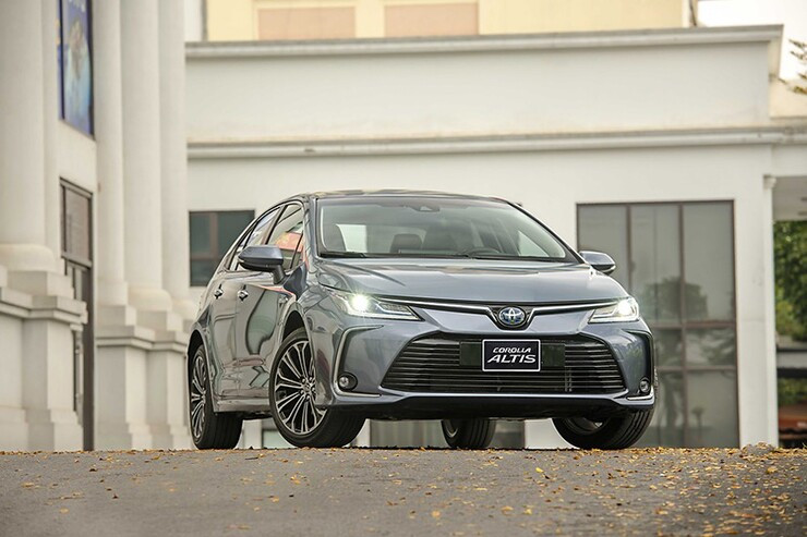 Tổng thể Toyota Corolla Altis 2026
