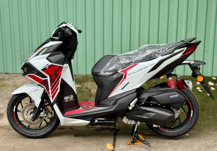 07-1791364613-honda-ra-mat-xe-tay-ga-moi-da-ve-dai-ly-viet-nam-gia-rat-hap-dan