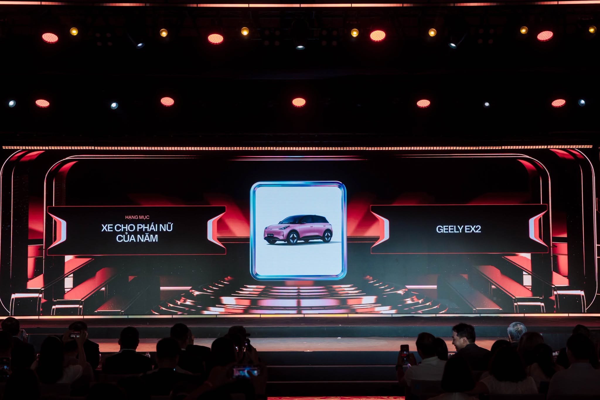 Geely EX2 được vinh danh “Xe cho phái nữ của năm” tại Car Choice Awards 2026.