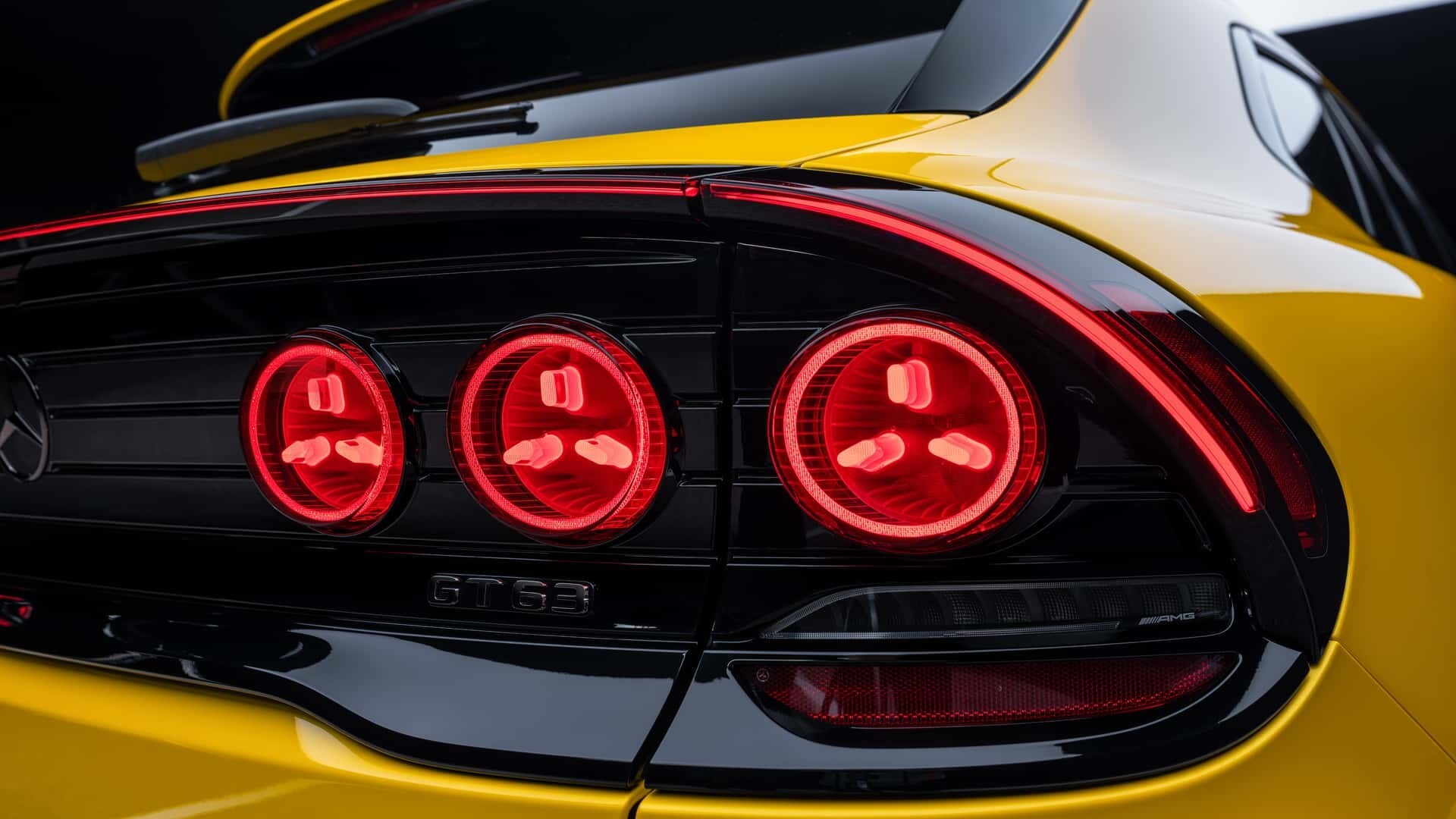 Mercedes-AMG GT thế hệ mới trình làng, kẻ khen người chê thiết kế xấu - 4
