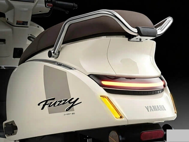 Xe ga Yamaha mới có màn hình TFT, hỗ trợ hybrid, giá gần 45 triệu đồng - 5