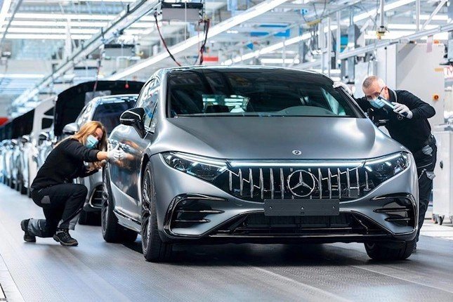 Mercedes đầu tư hơn 1 tỷ USD cho sản xuất xe điện