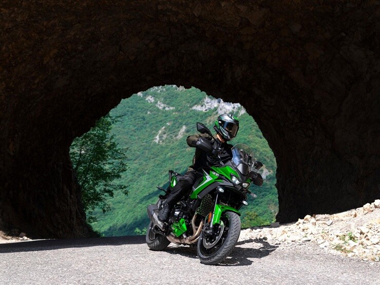 Kawasaki Versys 900 2027 ra mắt: Trang bị ga tự động thích ứng, cảnh báo điểm mù - 7