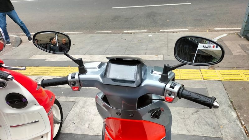 Quyết hạ gục Honda SH, ‘huyền thoại xe ga’ 125cc của Pháp ra mắt: Thiết kế sang hơn SH Mode, có ABS 2 kênh, giá mềm
