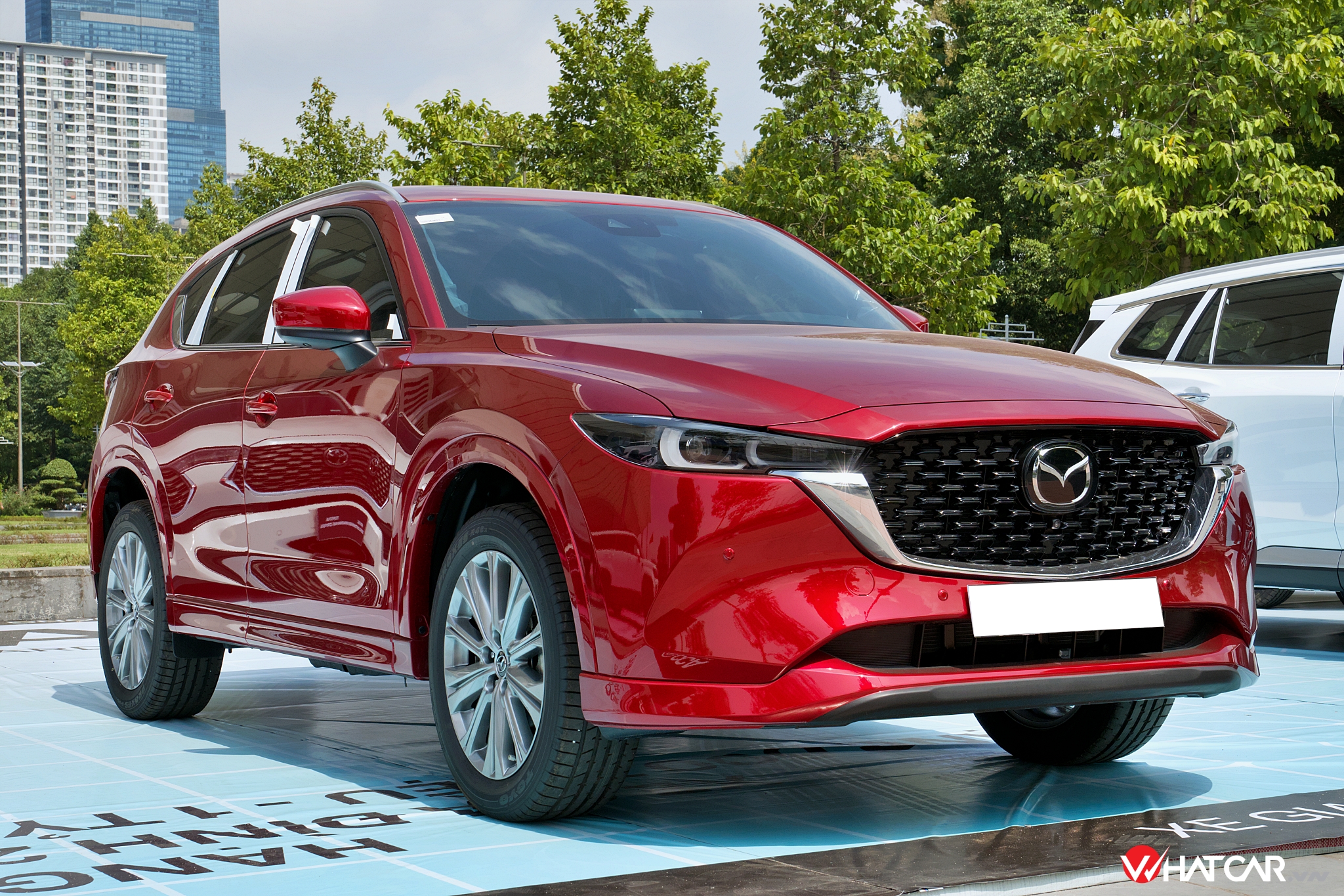 CX-5 chỉ còn động cơ 2.0L, sau khi tùy chọn 2.5L biến mất khỏi danh mục sản phẩm của Mazda Việt Nam hồi tháng 9 năm nay