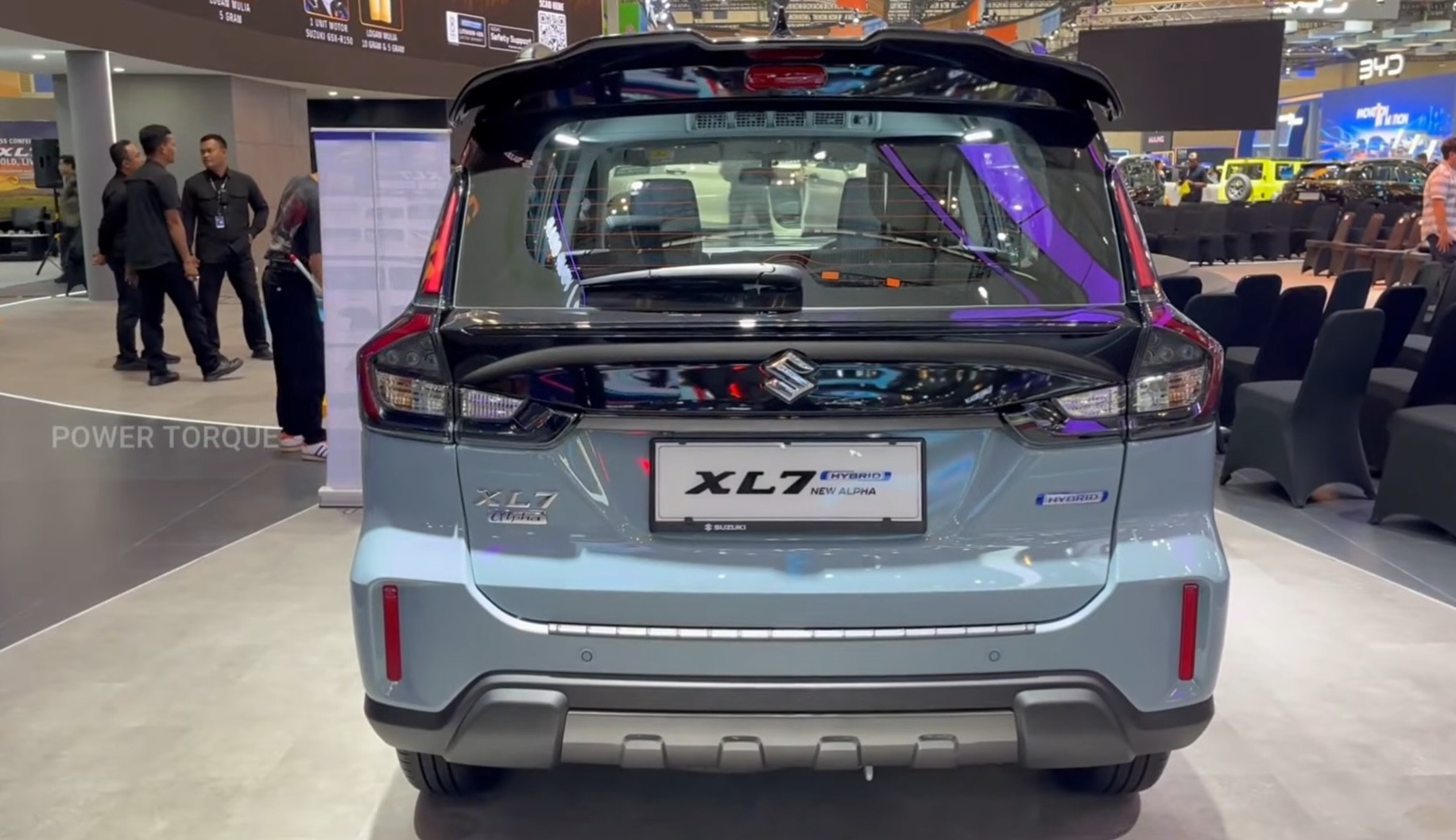 Suzuki XL7 Hybrid 2026 - đuôi xe