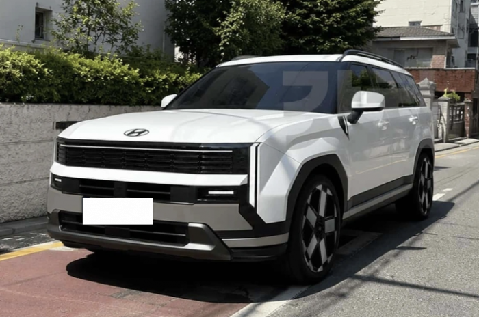 Hyundai Santa Fe 2027