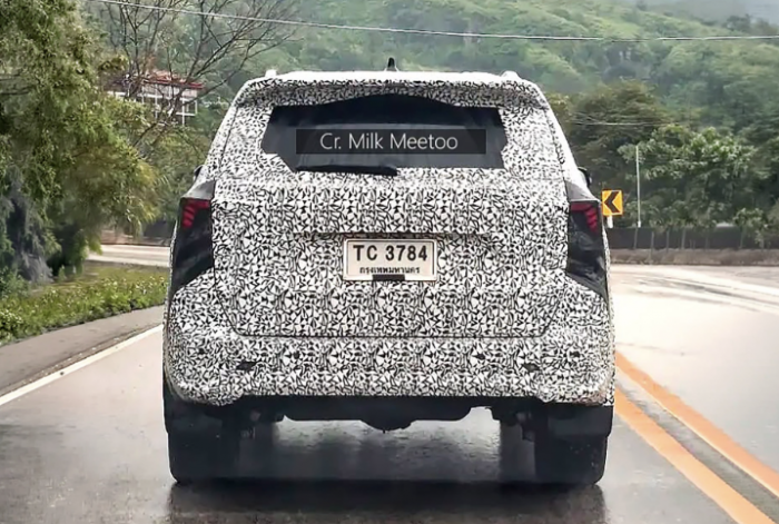 04-1791129264-thong-tin-moi-ve-toyota-fortuner-2027-thiet-ke-dan-ro-rang-hon