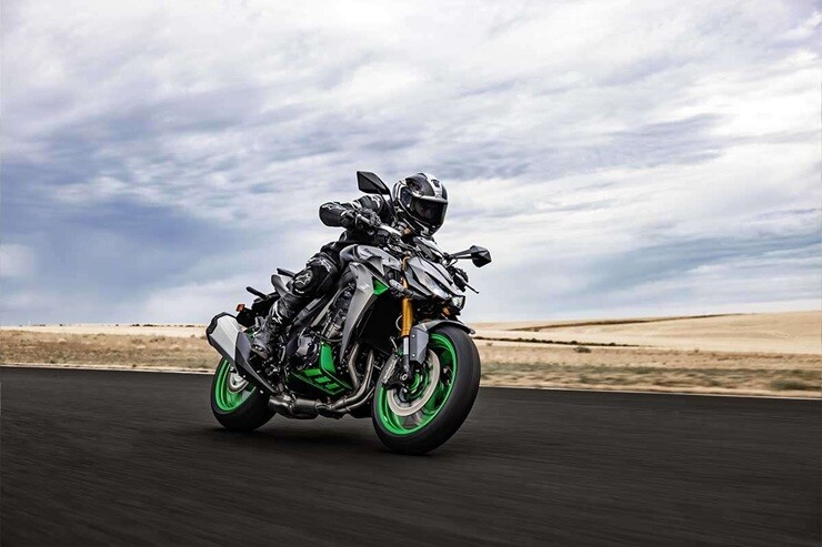 Supernaked Kawasaki Z1100 2027 trình làng, bản SE “chơi trội” với loạt trang bị khủng - 3