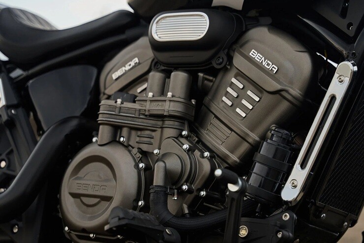 Benda Rock 707 ra mắt: Cruiser 73 mã lực, treo khí nén, giá gần 300 triệu đồng - 5