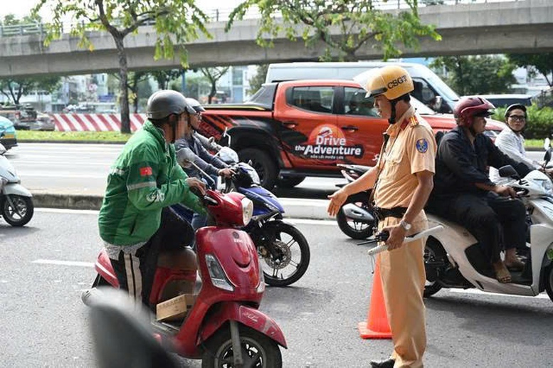 Car360 cover