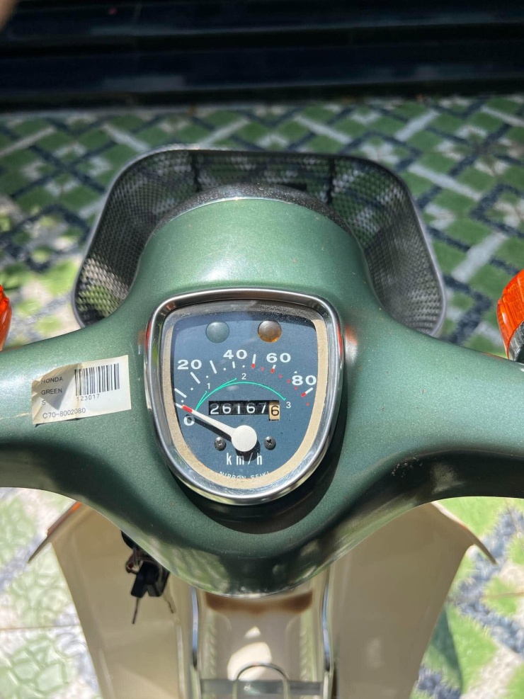Honda Cub 81/70cc đời 1980 giá đắt 420 triệu đồng gây sốt - 6