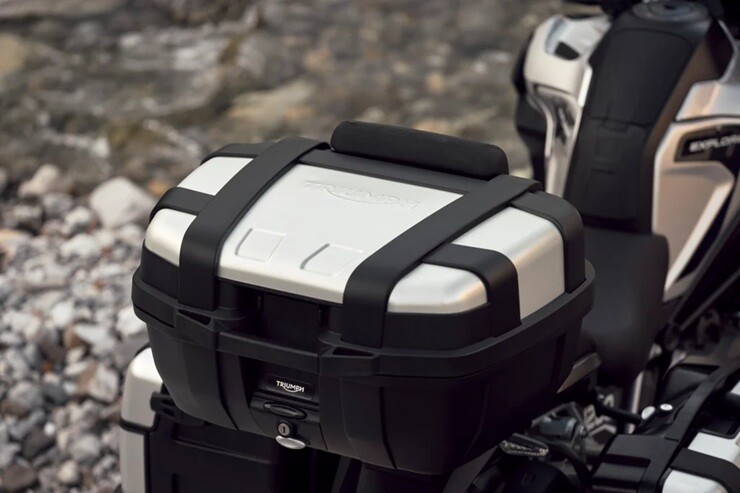 Triumph Tiger 1200 2027 lột xác: Mạnh hơn, tự động hạ yên, bổ sung radar an toàn - 6