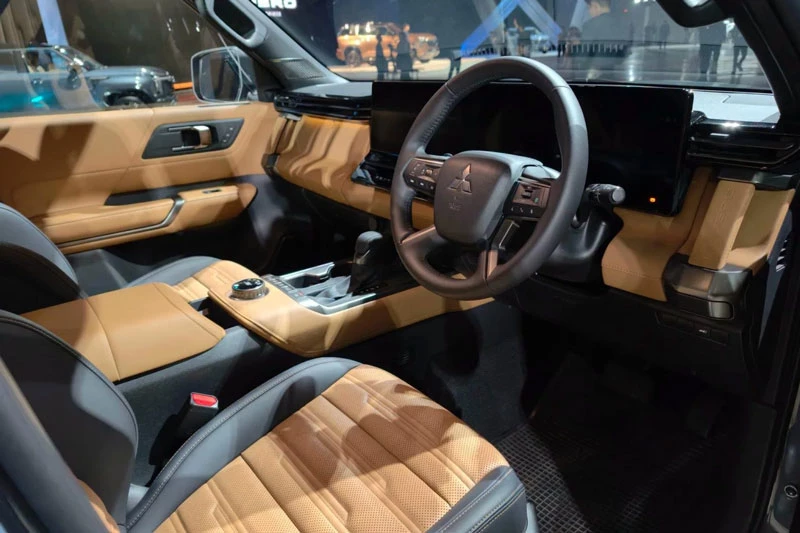 Mitsubishi Pajero 2027 ra mắt tại Đông Nam Á, giá hơn 1,1 tỷ đồng - Hình 4
