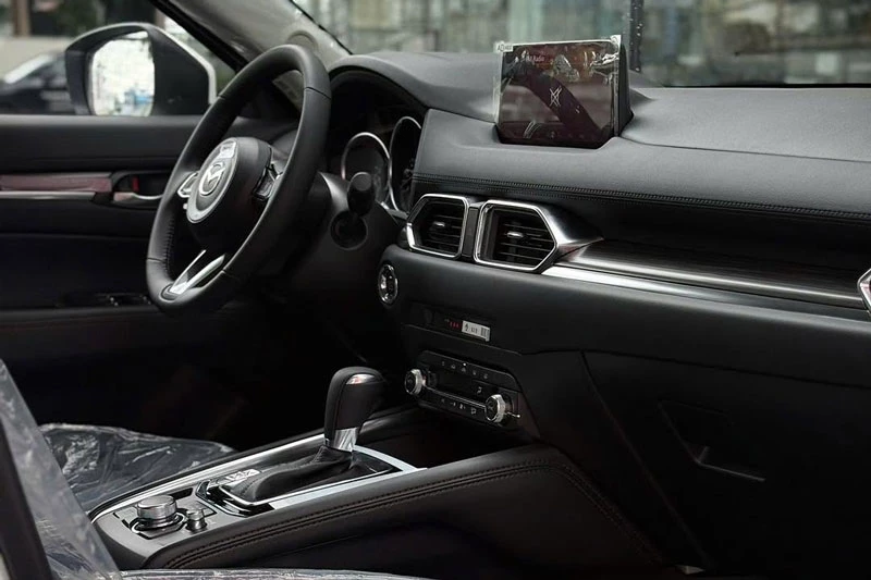 Mazda CX-5 giảm giá còn 638 triệu đồng tại đại lý - Hình 4