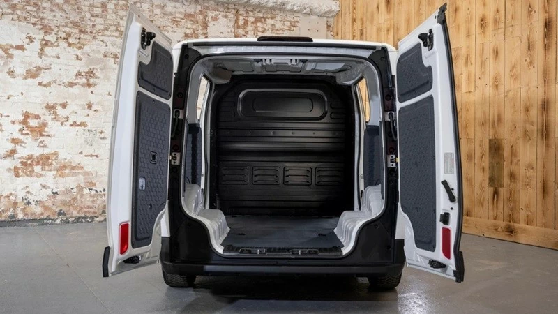 Khoang chứa hàng của Kia PV5 Cargo.
