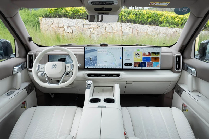 Xe gầm cao 551 mã lực, chạy điện tối đa 360 km, giá hơn 850 triệu đồng - Hình 6